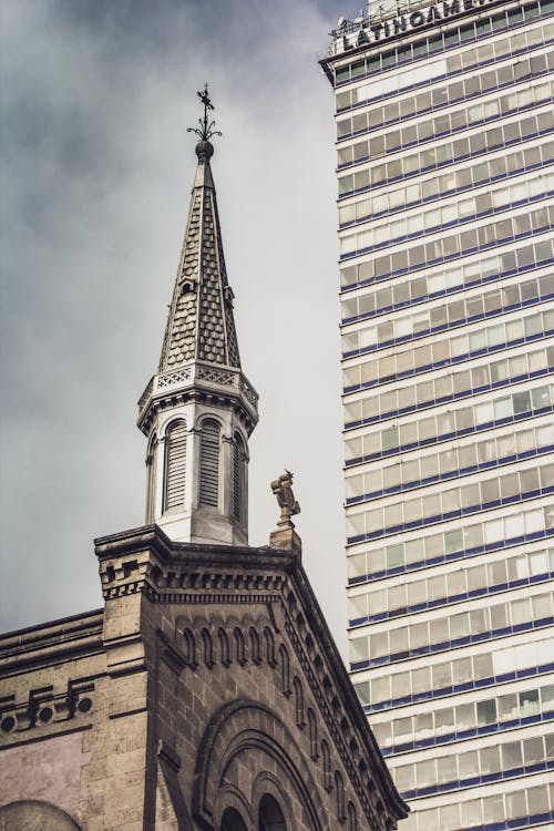 건물, 고층 건물, 교회의 무료 스톡 사진