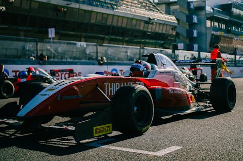 Gratis stockfoto met auto, autoracen, formule 3