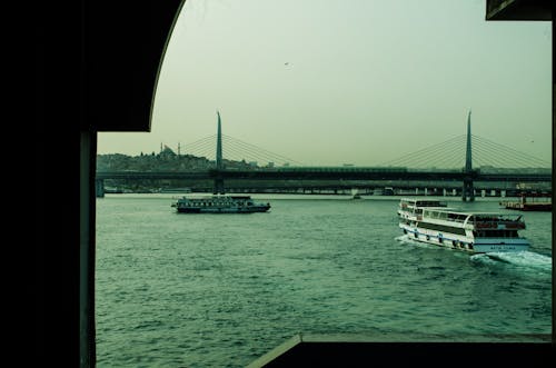 A boat is traveling through the water