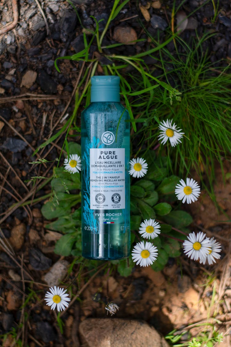 Yves Rocher Micellar Water Surrounded By Daisies