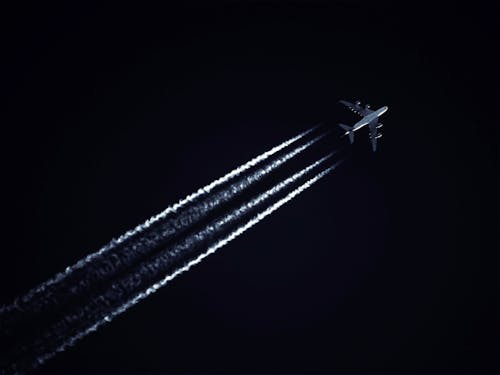 Foto d'estoc gratuïta de aviació, avió, chemtrails