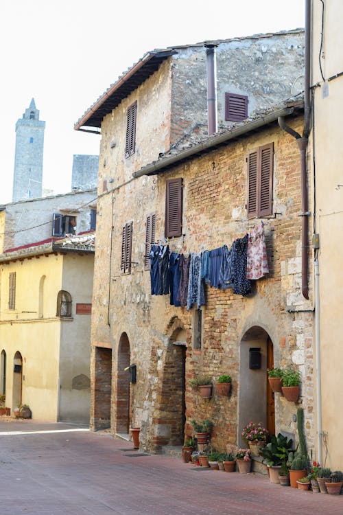 Δωρεάν στοκ φωτογραφιών με aan lichtbak toevoegen, san gimignano, δρόμους της πόλης