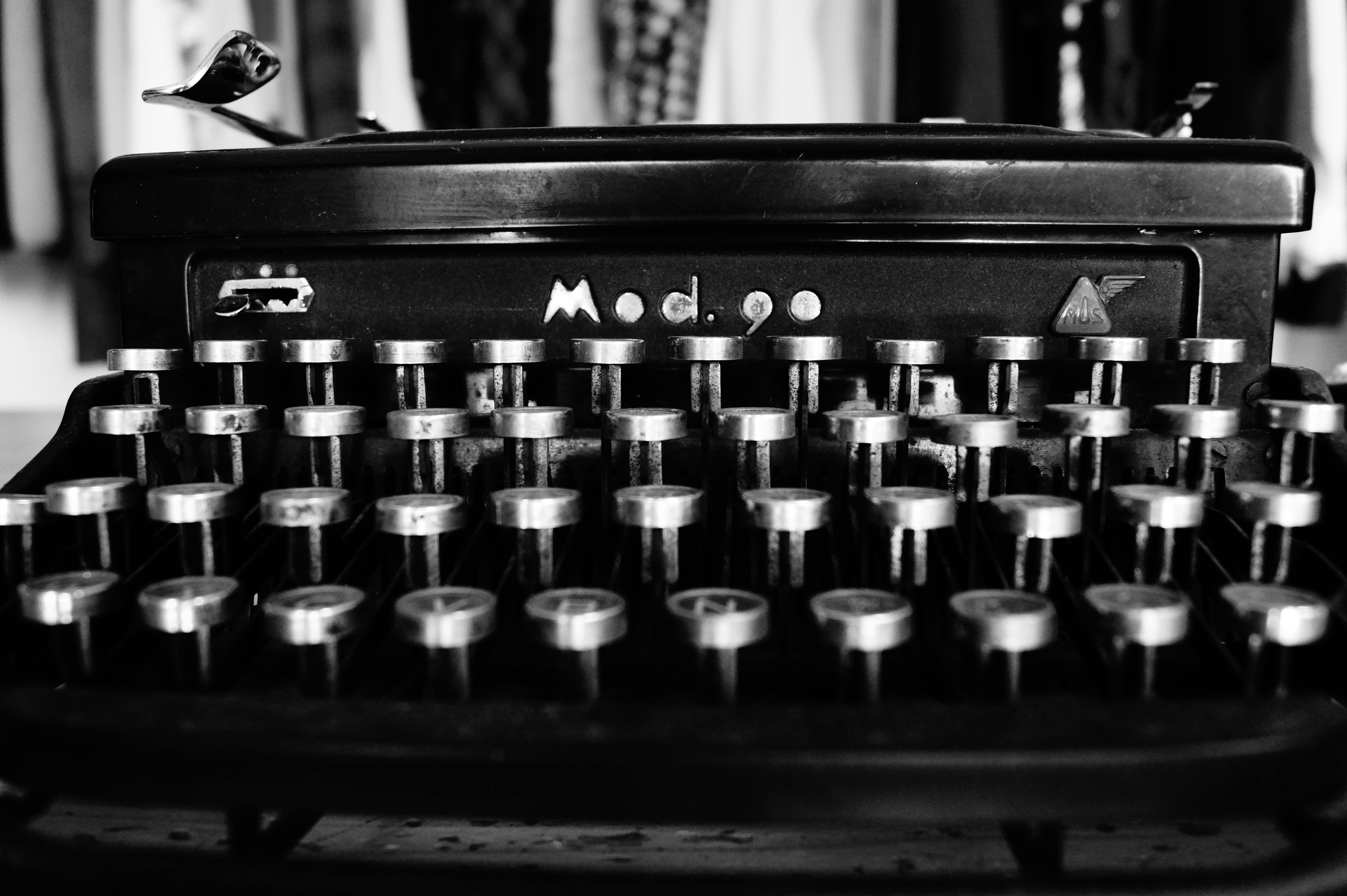 to up coil how Photo Gray · of Scale Typewriter Stock Free Photography