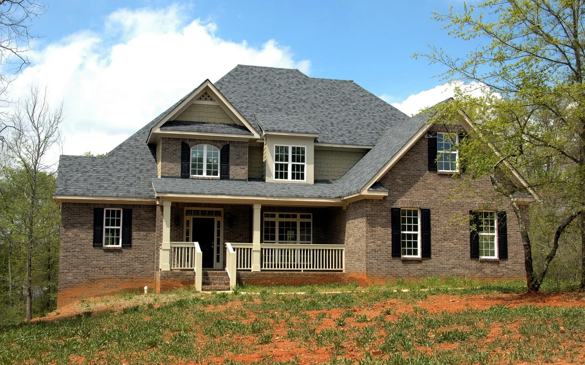 Siding contractor services by Joseph Degrazio Roofing & Siding