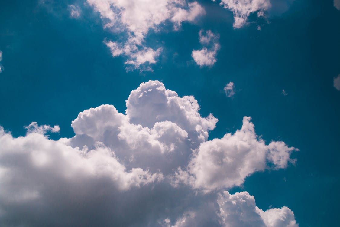 4K 바탕화면, Hd 벽지, 경치가 좋은, 구름, 구름 경치, 구름 낀 하늘, 구름 배경, 구름 벽지, 높은, 맑은 날씨, 분위기,  야외에서, 자연, 천국, 풍경, 하늘, 하늘 배경, 후광, 흐림에 관한 무료 스톡
