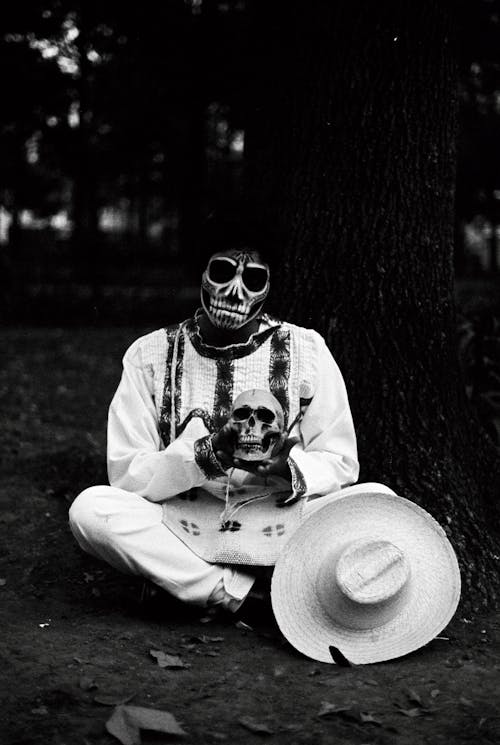 Foto stok gratis dia de muertos, duduk, grayscale