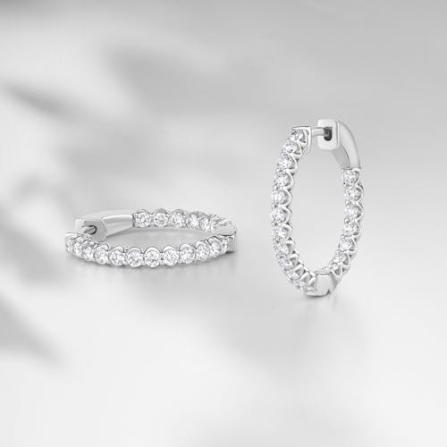 Jewelry is one of those things that can really benefit from professional photography. 