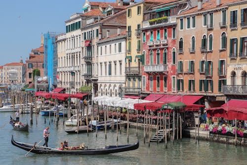 Бесплатное стоковое фото с венеция, гондолы, гондольеры