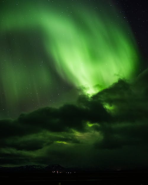 Imagine de stoc gratuită din aurora boreală, cer cu nori, cer de noapte