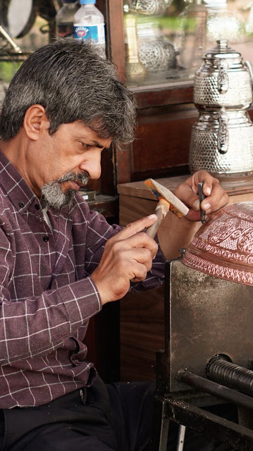 Foto d'estoc gratuïta de alfarero, bol, esculpint