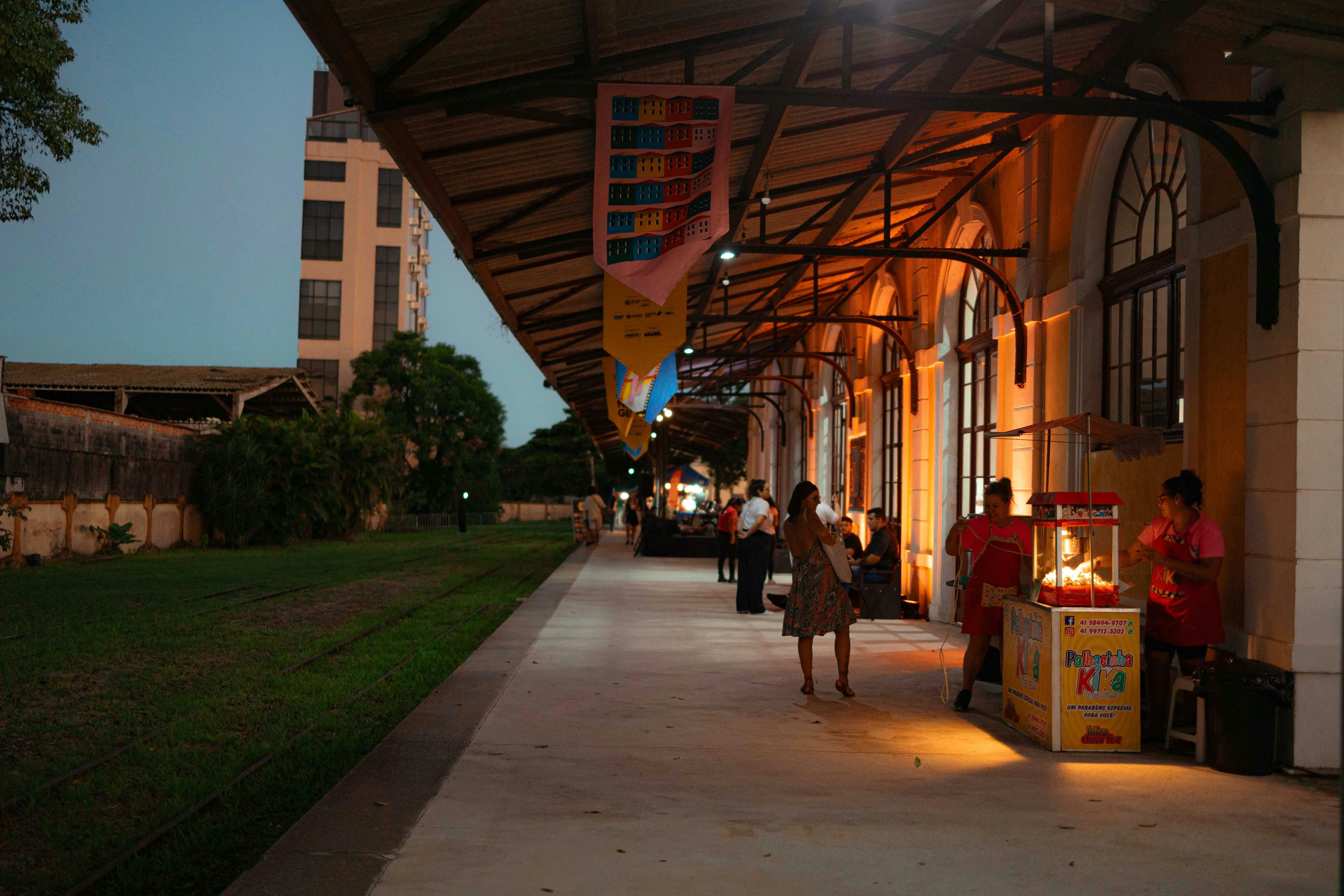 Gratuit Photos gratuites de activité commerciale, architecture, auvent Photos