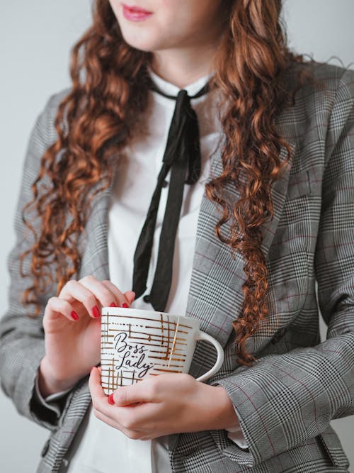 Kostenloses Stock Foto zu blazer, bluse, brünette