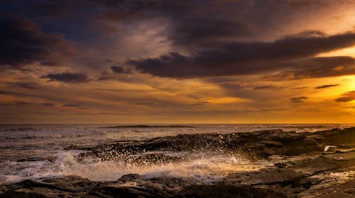 Бесплатное стоковое фото с волна, горизонт, живописный