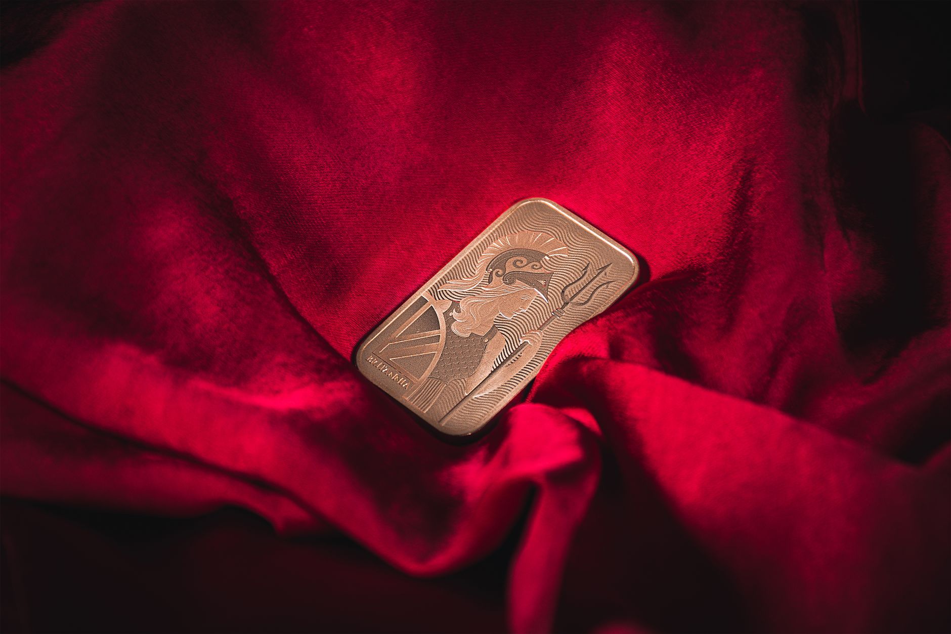 MCX Gold Falls 0.76% as Recovery Stalls