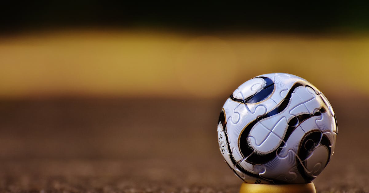 Tips to juggle a soccer ball better