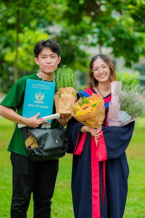 Photos gratuites de cérémonie de remise des diplômes, content, femme asiatique