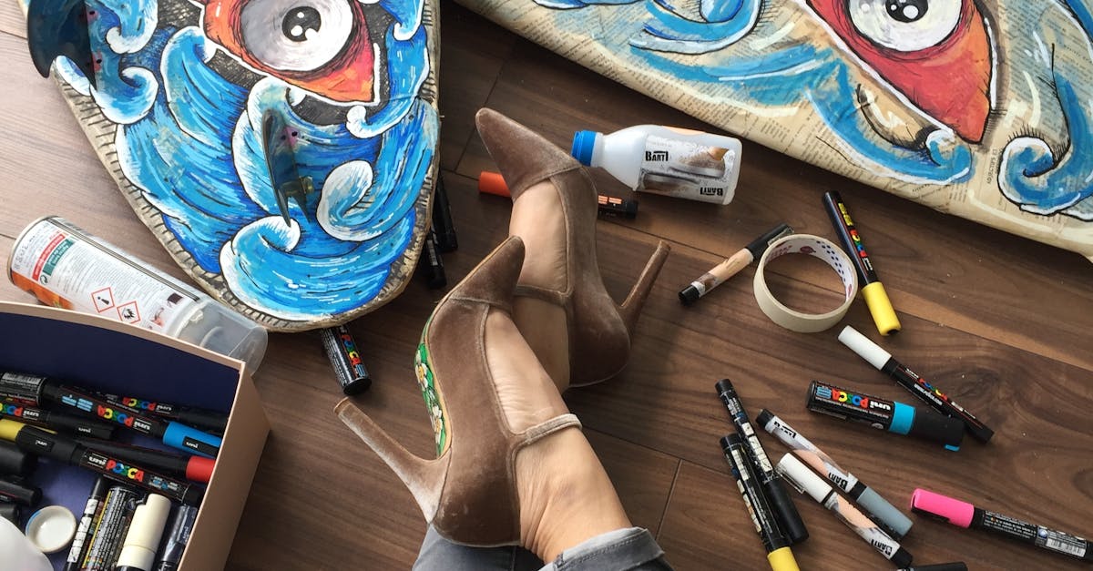 How to paint shoes