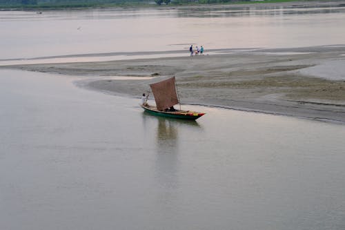 Fotobanka s bezplatnými fotkami na tému jazero, kanoe, loď