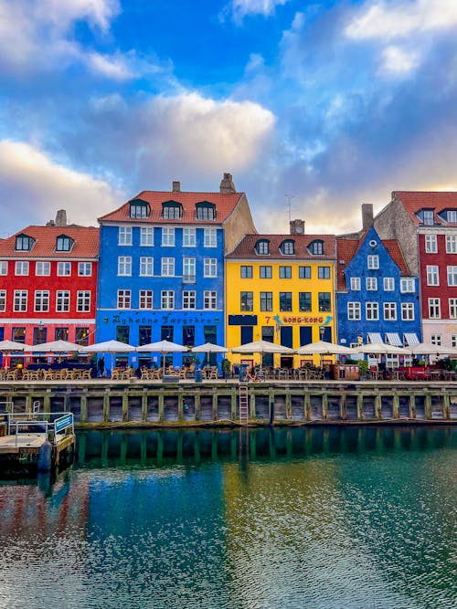 Безкоштовне стокове фото на тему «nyhavn, барвистий, будівлі»