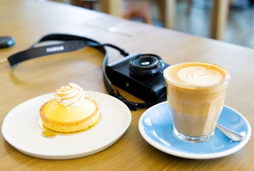 คลังภาพถ่ายฟรี ของ กาแฟ, กาแฟในถ้วย, ขนมปิ้ง