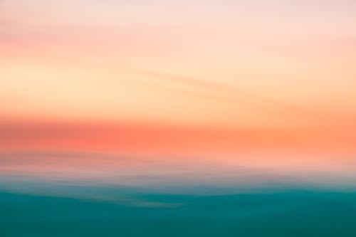 An abstract photo of a sunset with a blurred background