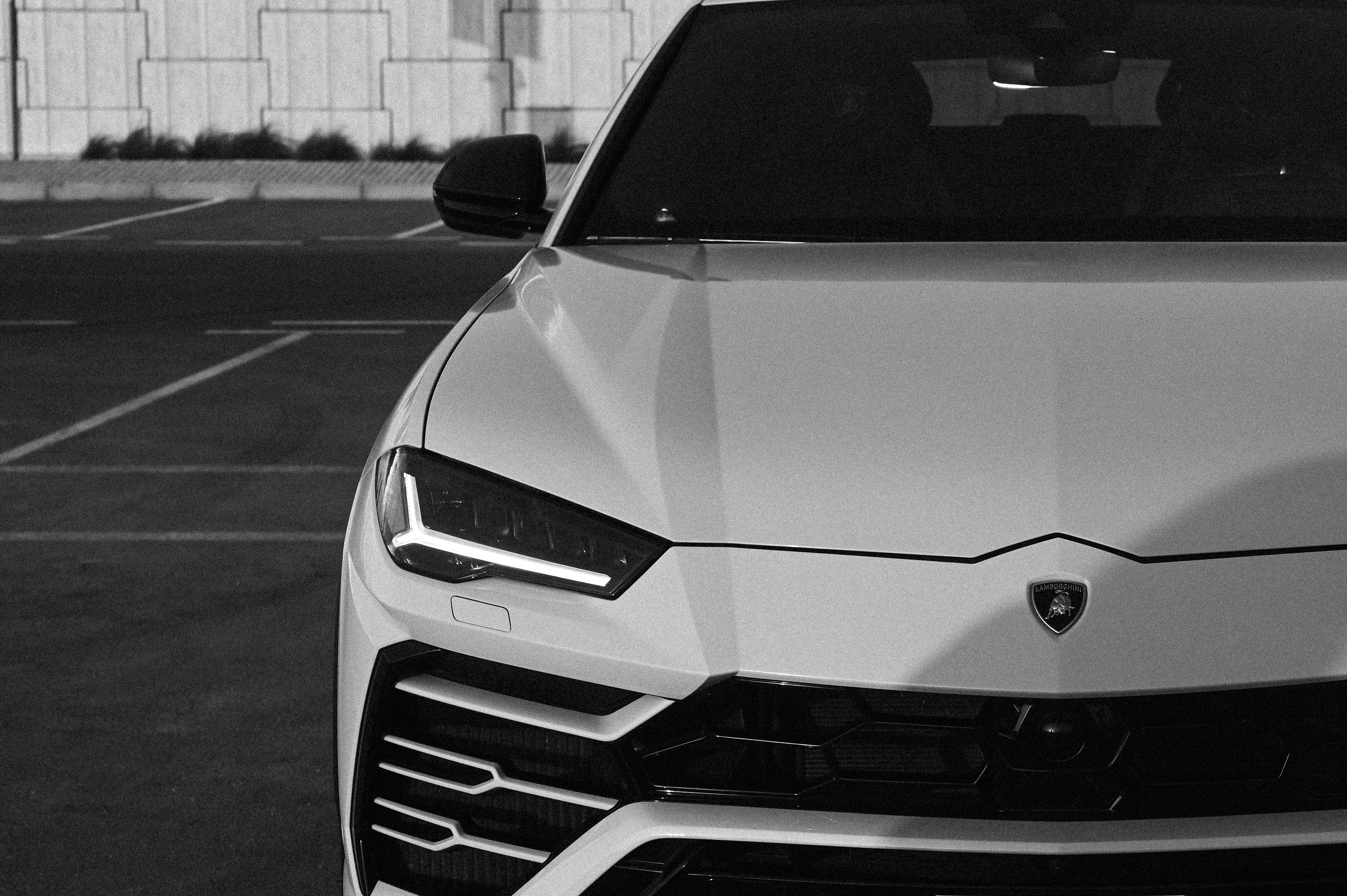 general automotive company llc — Photo by Vera Emilie on Pexels