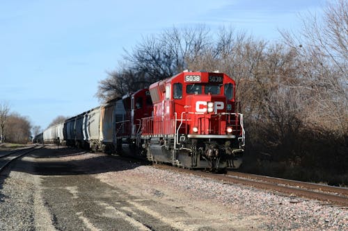 CP 5038 East CPKC K40 