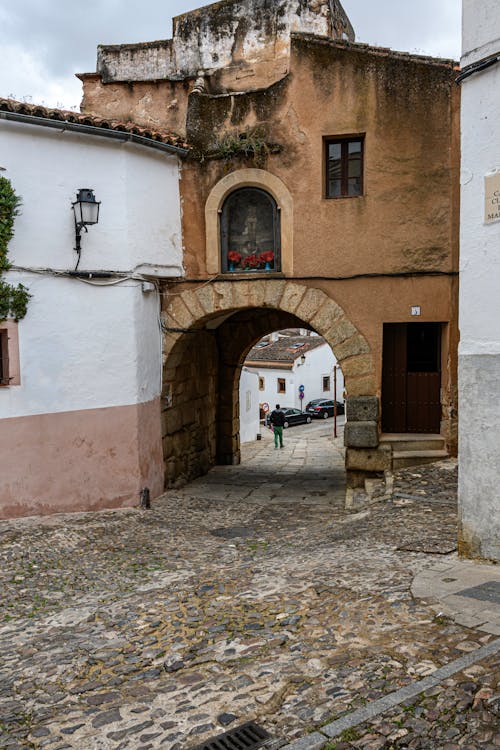 Безкоштовне стокове фото на тему «arco del cristo, caceres, алея»