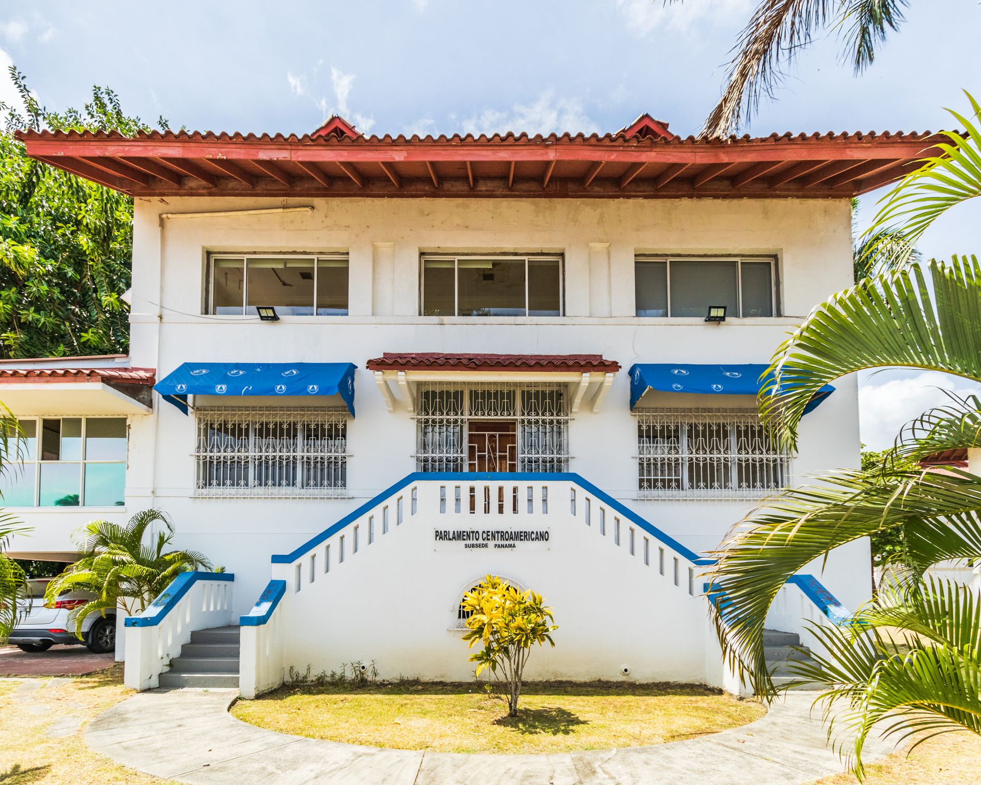 Front view of the Parlamento Centroamericano office building in Panama City.