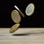 Money Talk room photo by Pixabay on Pexels