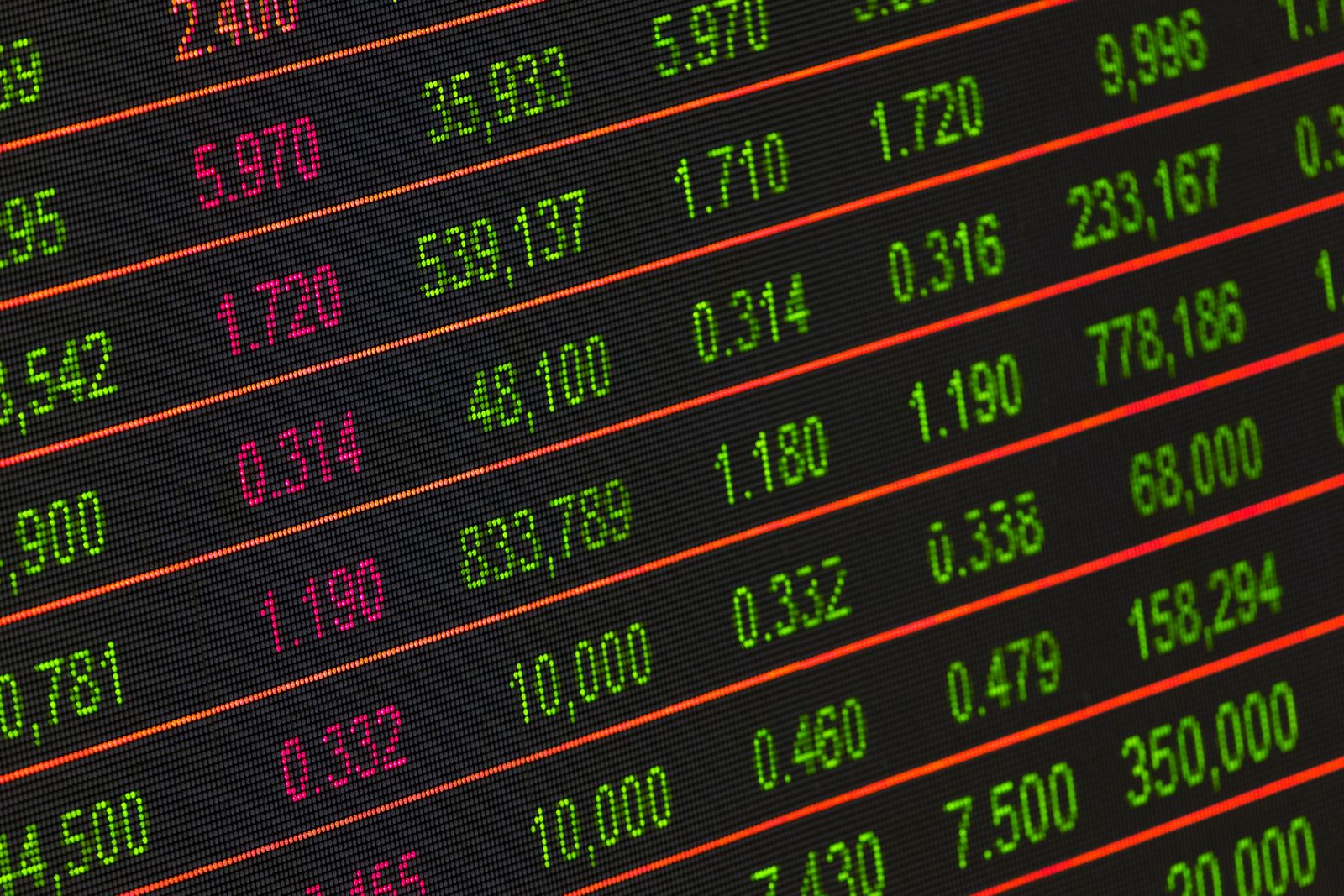 SEOUL SELL-OFF: Korea's Stock Market Craters Again as Chip Giants Samsung, SK Hynix Bleed Billions