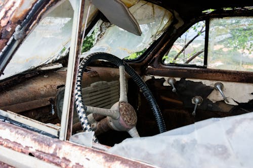 Black and Gray Steering Wheel