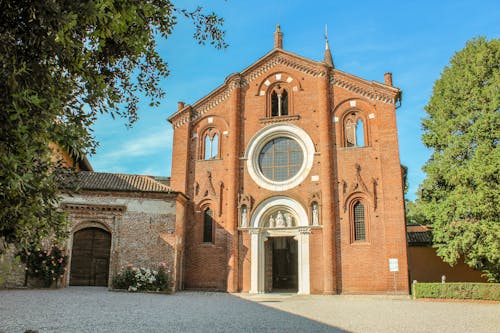 Foto profissional grátis de abadia de viboldone, arquitetura, entrada