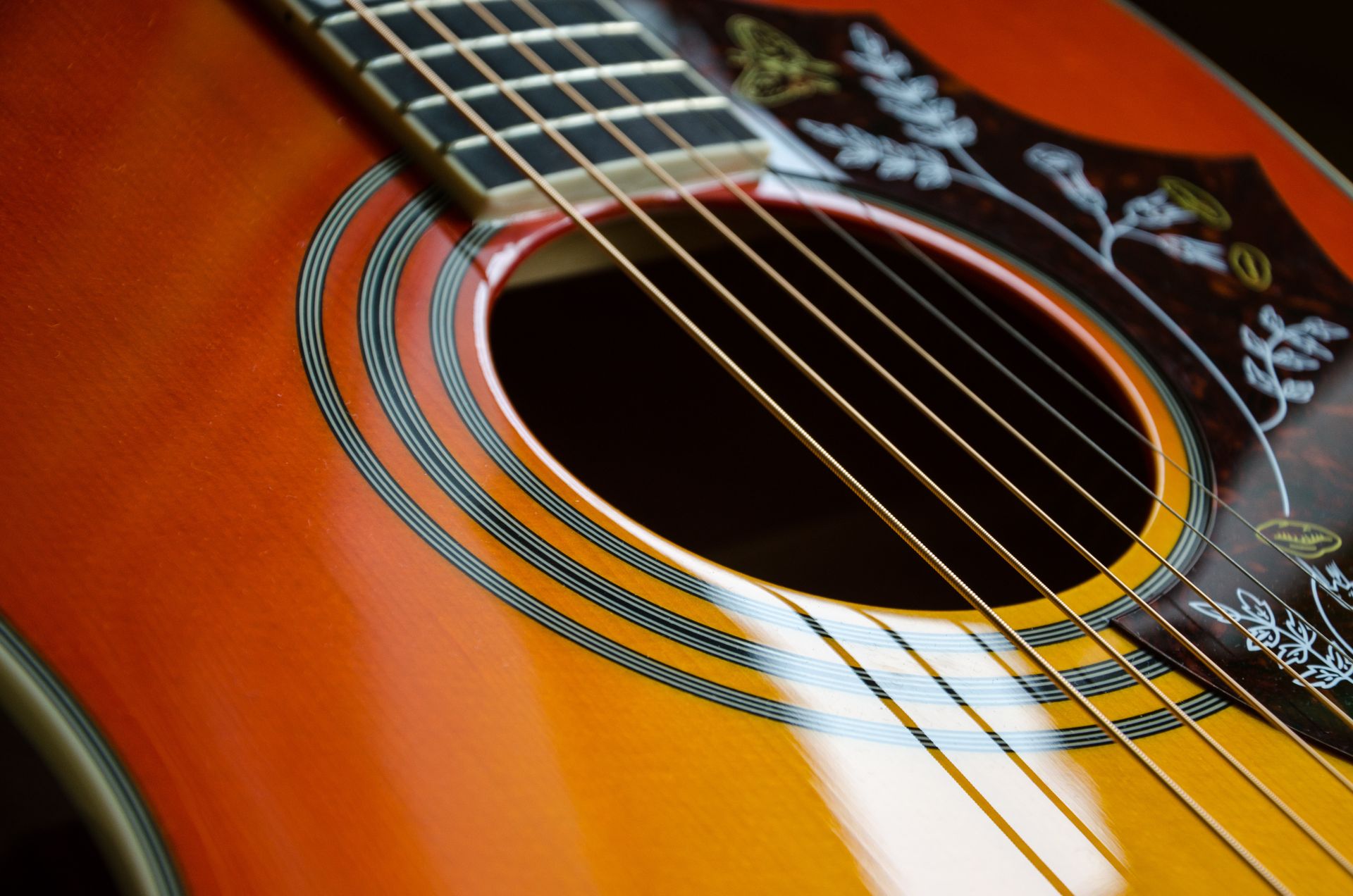 Brown and Black Leaf Print Guitar