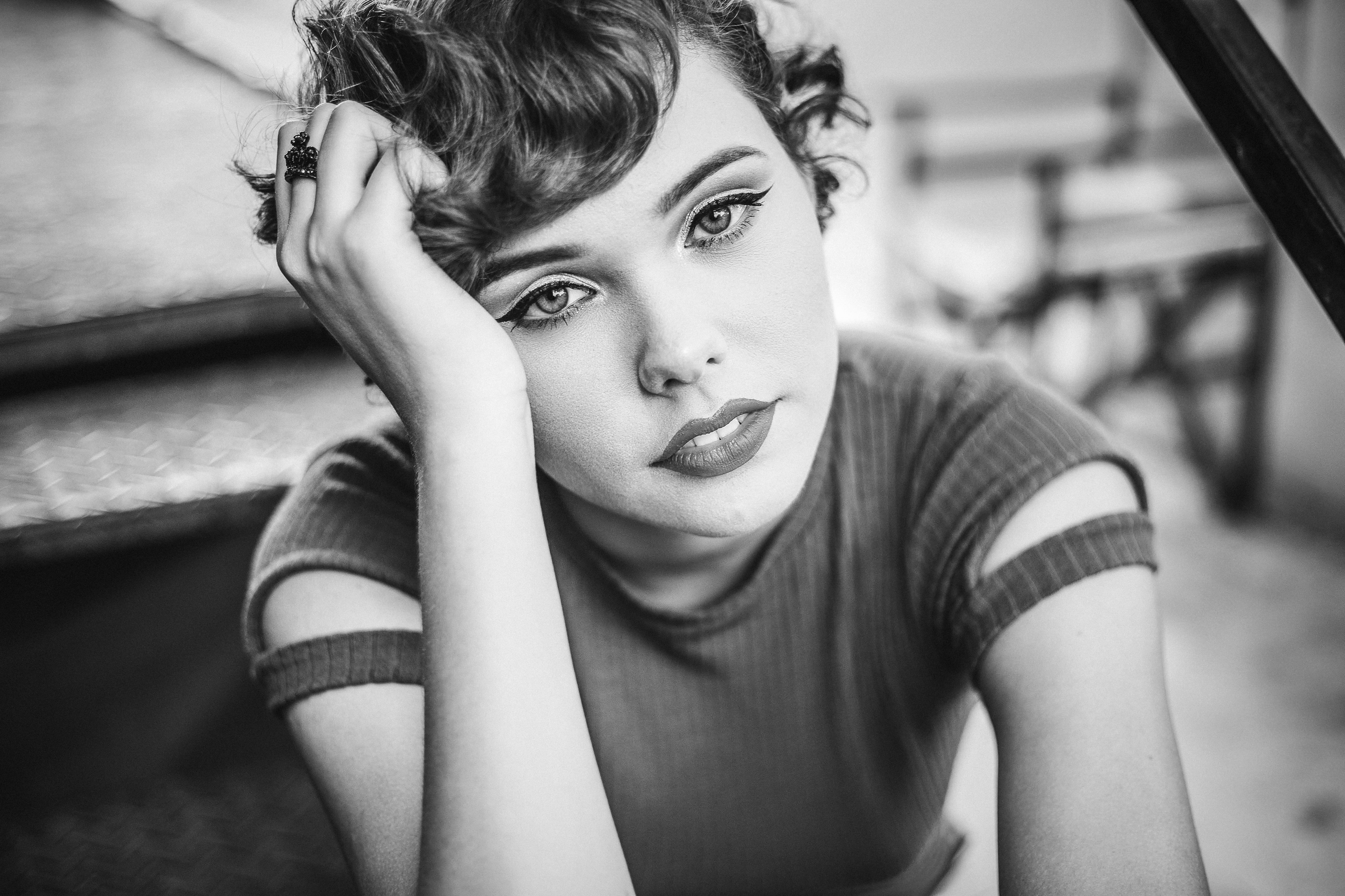 Portrait of Woman in Black and White · Free Stock Photo