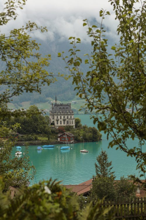 Gratis arkivbilde med båter, brienz innsjøen, bygning