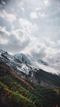 Stunning aerial view of the snowcapped mountain range in Artvin, Türkiye.