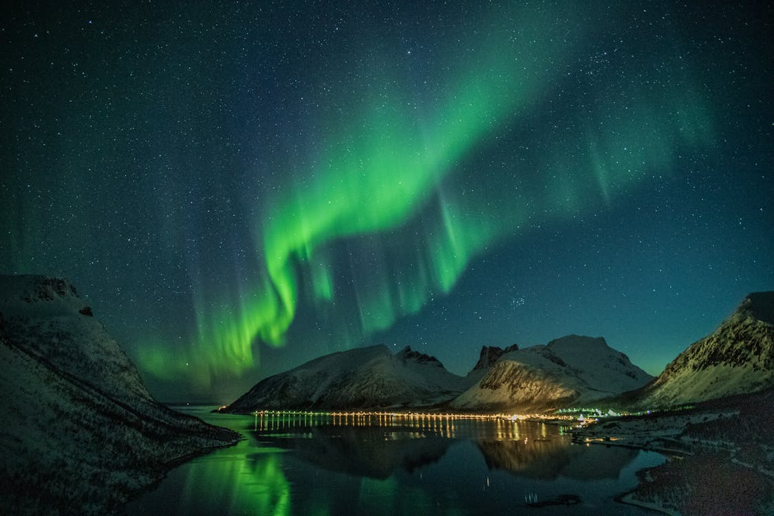 Download Stunning Picture of Aurora Borealis Reflection on calm Lake PNG  Online - Creative Fabrica