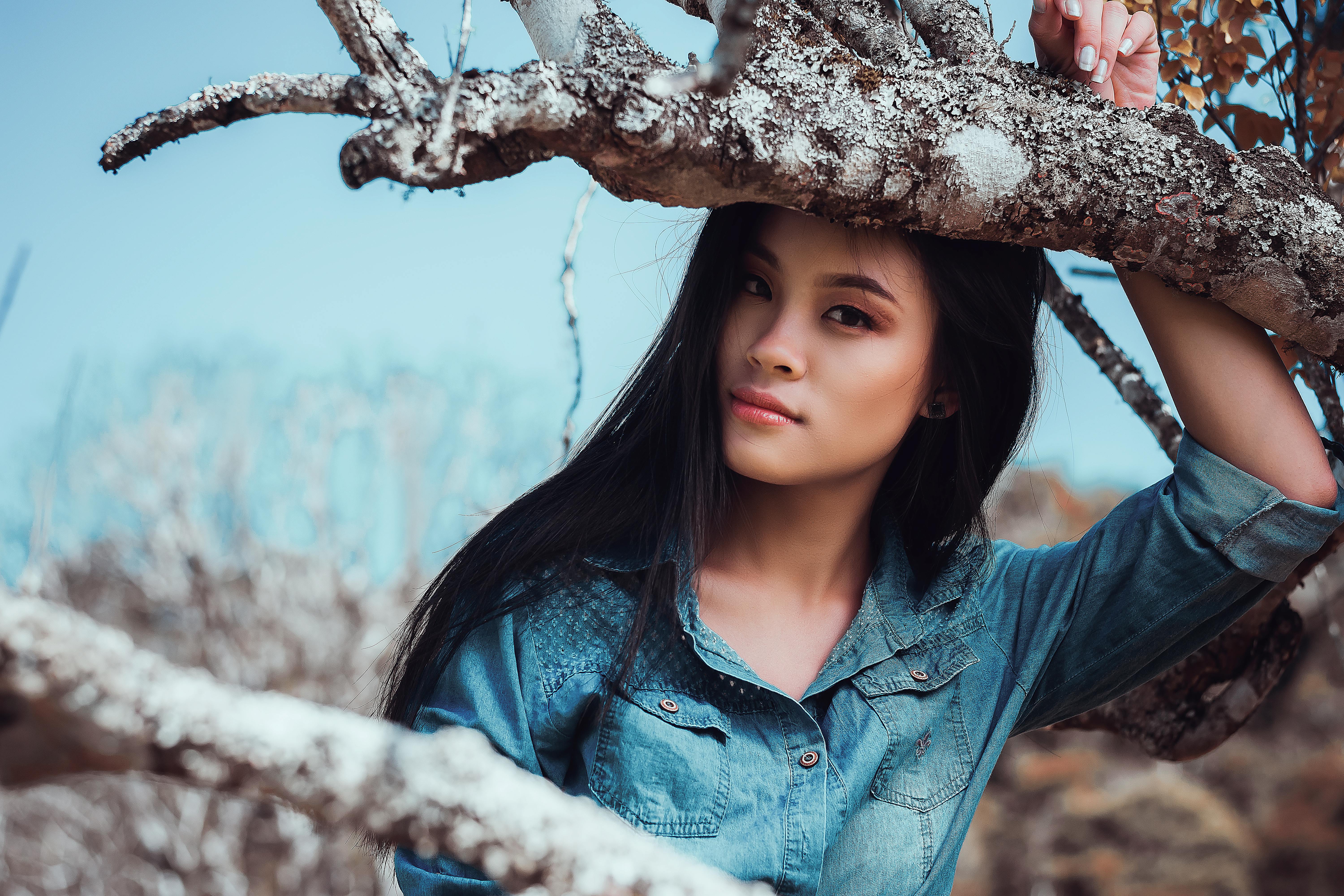 Selective Focus Photography Of Woman · Free Stock Photo