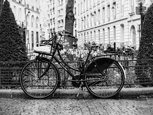 A black and white photo of a bicycle
