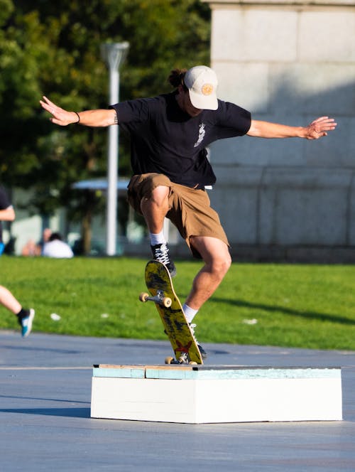 Δωρεάν στοκ φωτογραφιών με skateboard, άνδρας, ελεύθερος χρόνος