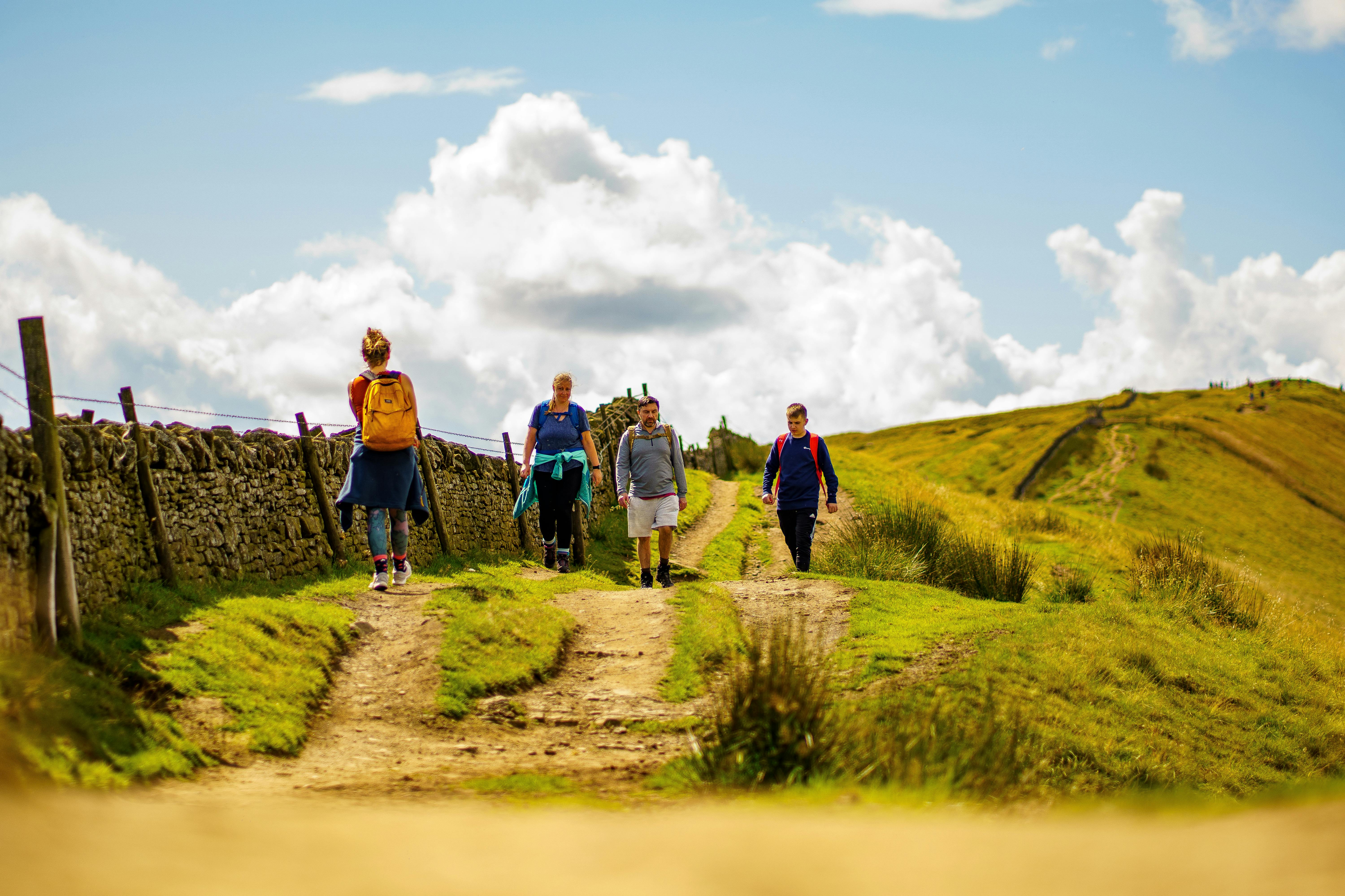 who owns general travel group — Photo by Sebastian Dziomba on Pexels