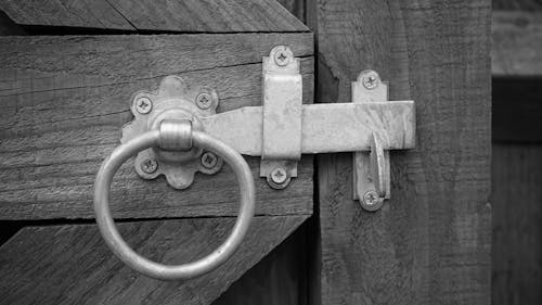 Free Grayscale Photo of Door Knock Stock Photo