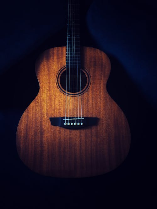 Gratis stockfoto met akoestische gitaar, muziek, muziekinstrument
