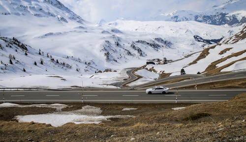 Δωρεάν στοκ φωτογραφιών με αυτοκίνητο, βουνό, δρόμος