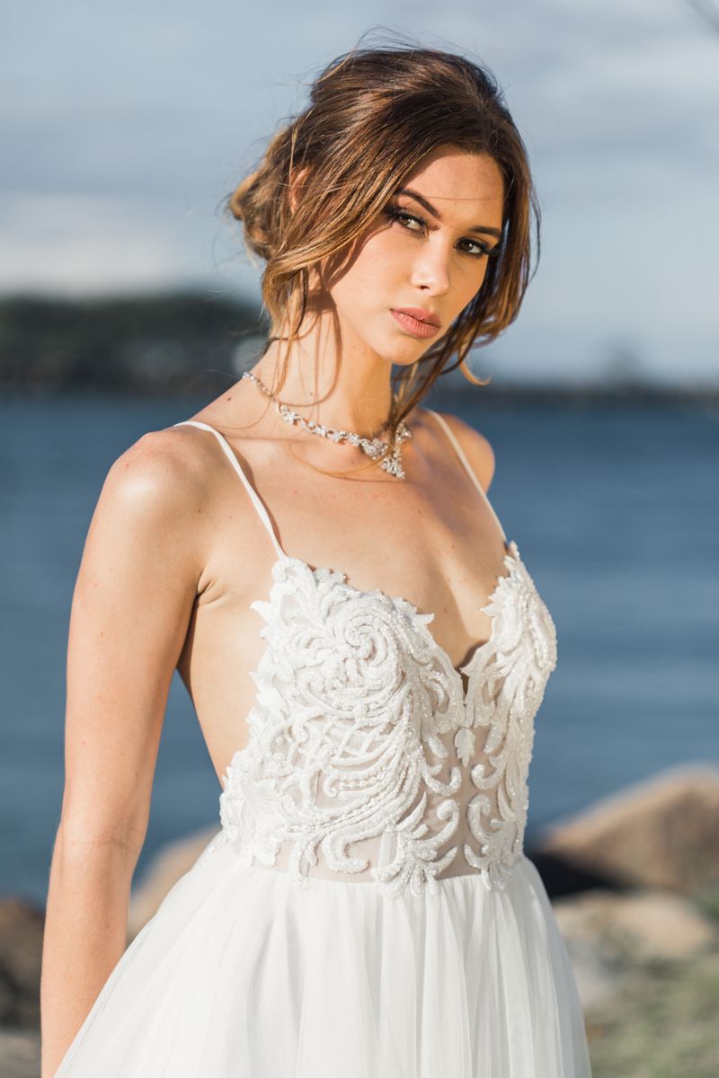 Coiffure cérémonie femme blanche tresse