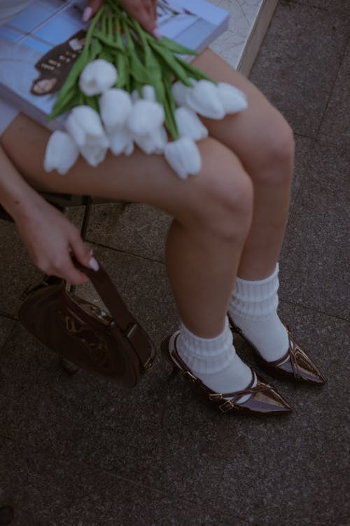 가방, 가죽 신발, 꽃의 무료 스톡 사진