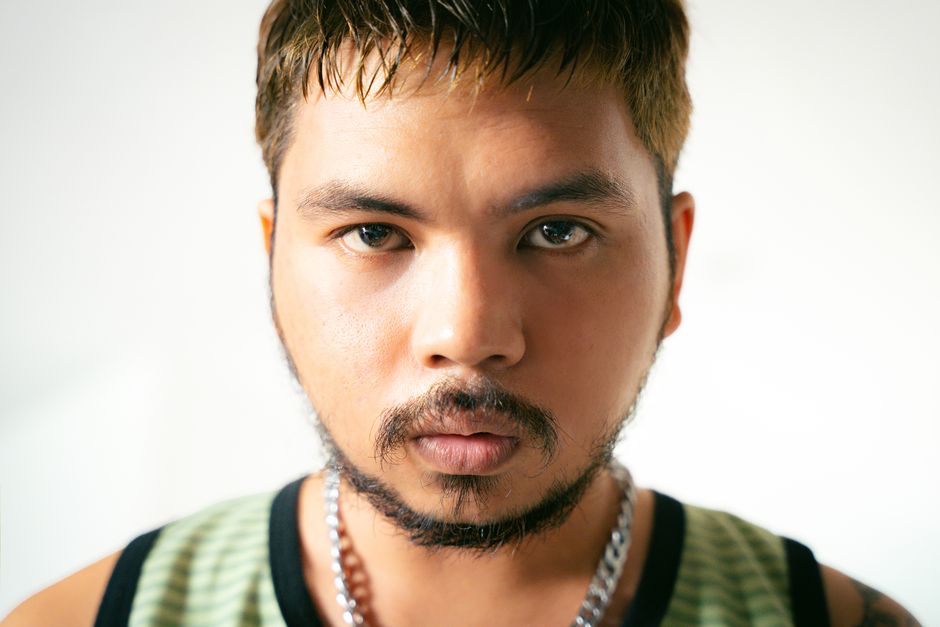 Short Haircut For Men With Round Face Creating Definition — short haircut men Singapore barber