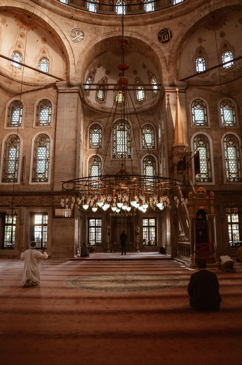 Ücretsiz Camide Dua Eden Erkekler Stok Fotoğraflar