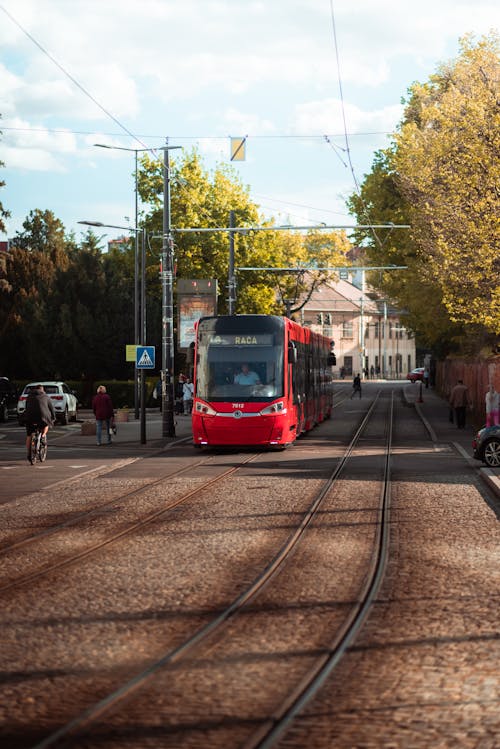 Kostnadsfri bild av bratislava, gata, kollektivtrafik